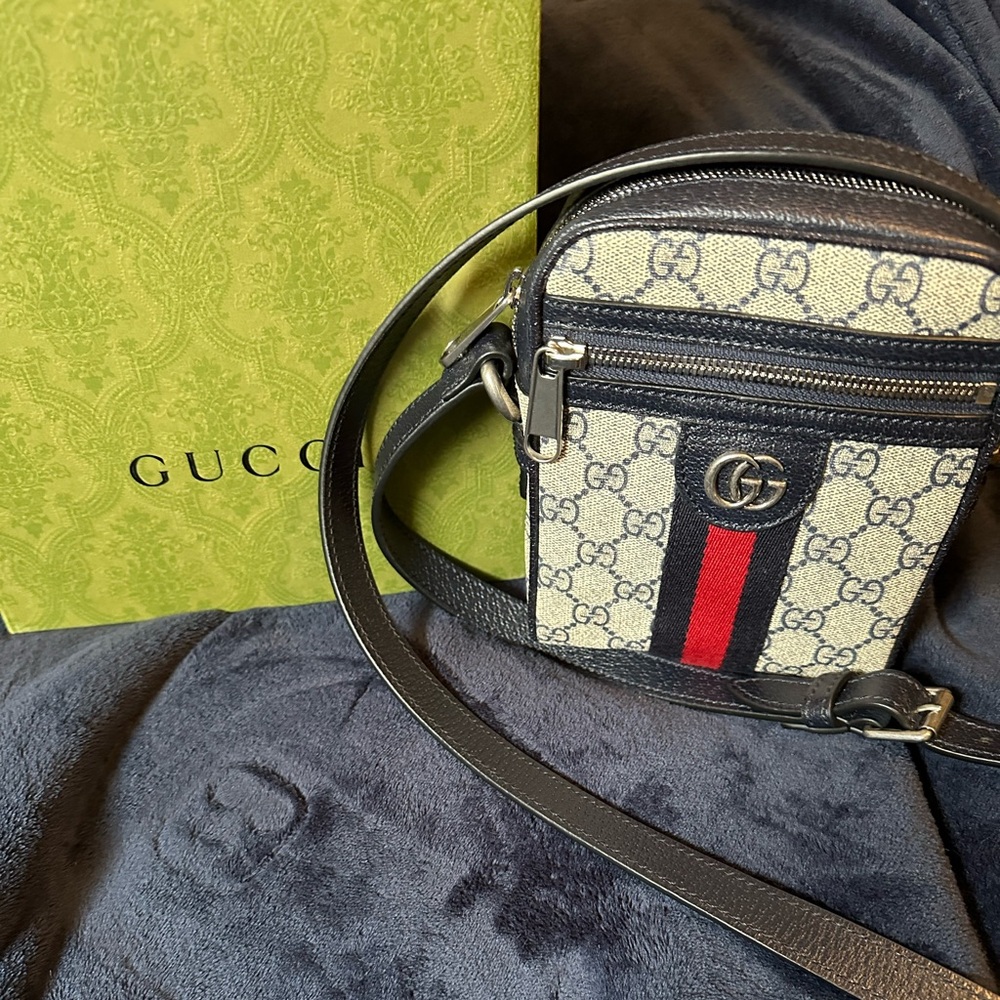 Gucci Ophidia Cream and Navy Blue cross body with Red/Blue Stripe